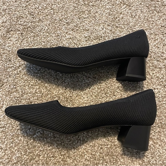 Elegant Black Women's Heels - Picture 6 of 7